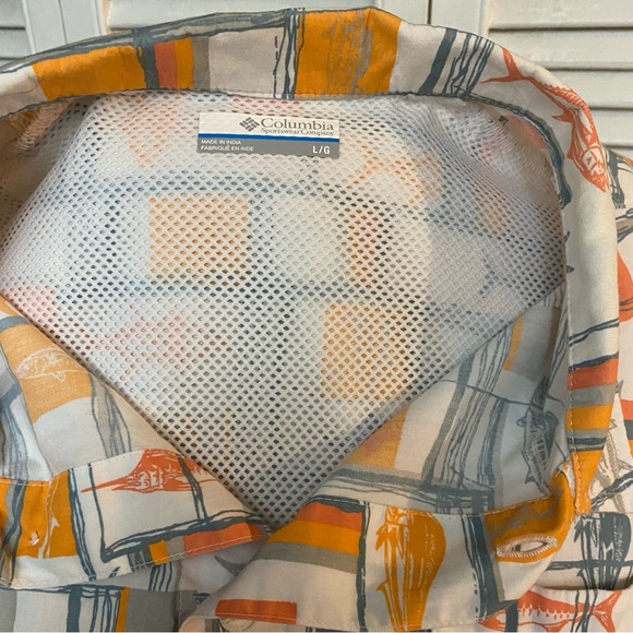 Columbia PFG Size Large Fish Fabric Short Sleeve - Picture 7 of 7